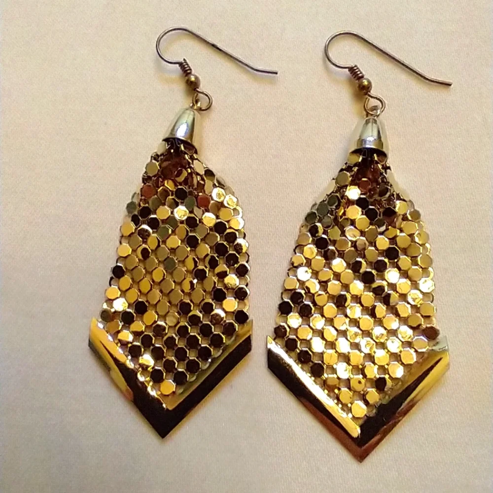 Whiting and Davis mesh earrings - Picture 1 of 14